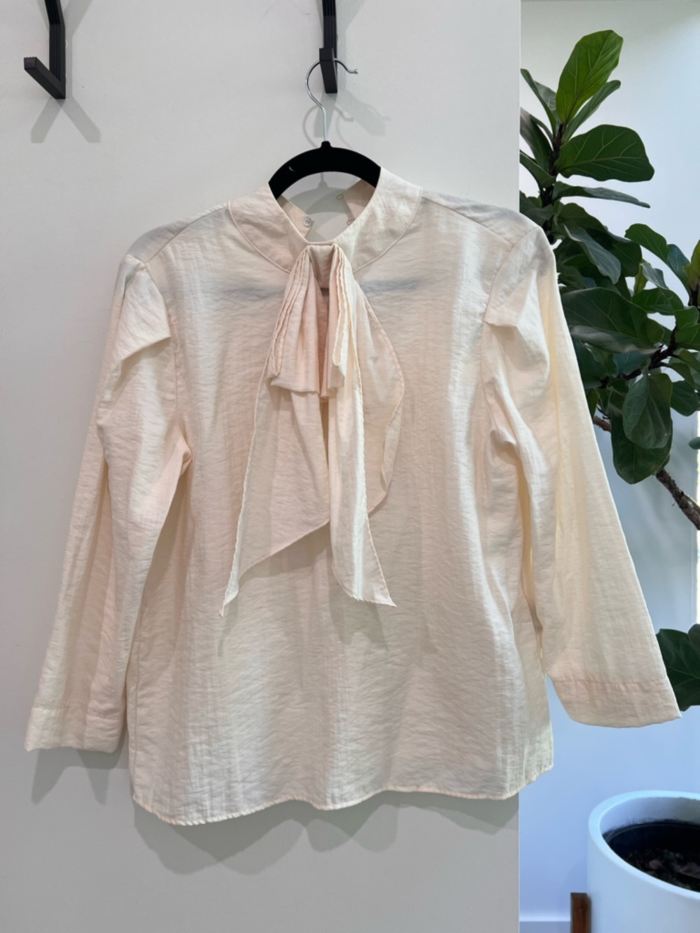 Zara Cream Tie-Neck Long Sleeve Blouse